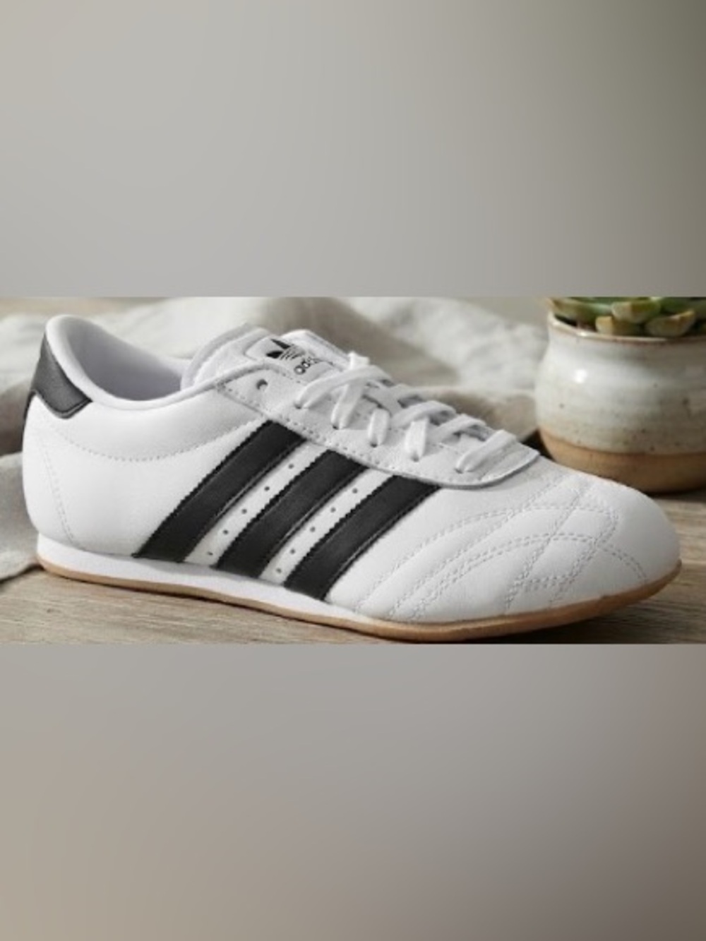 adidas Originals White/Black Taekwondo Lace sneakers: size 7